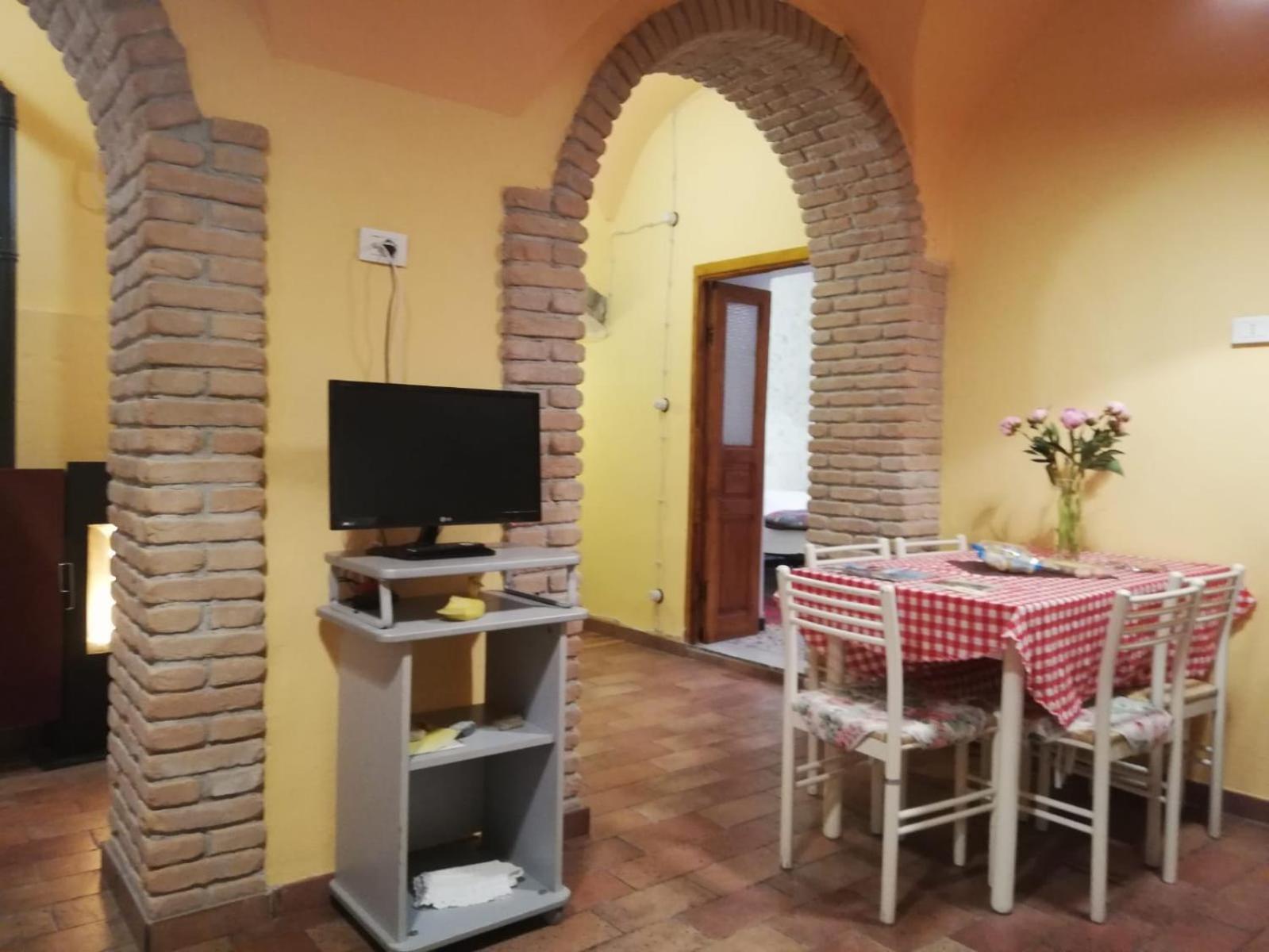Casa Baciccia Lägenhet Badalucco Exteriör bild