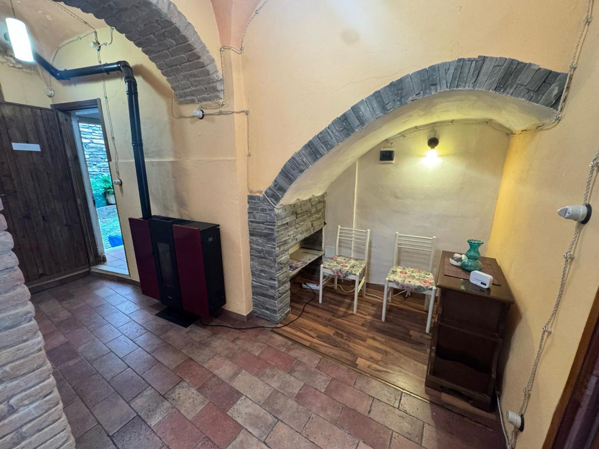 Casa Baciccia Lägenhet Badalucco Exteriör bild